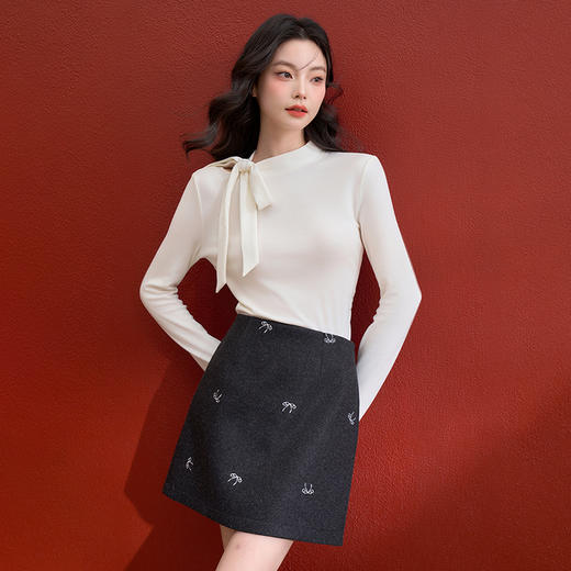西遇氛围感蝴蝶结长袖T恤女冬季新款修身显瘦针织打底衫上衣V3955367 商品图0