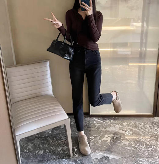 Celine 25秋冬磨毛加厚直筒牛仔裤8110801 商品图5