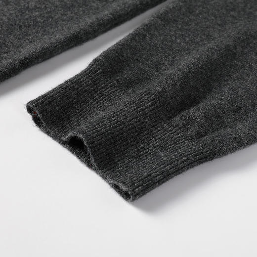 奢姿大码女装2025秋季减龄圆领钉钻针织衫胖妹妹时尚简约百搭毛衣9653653812 商品图3