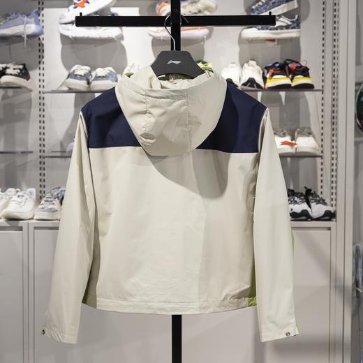 李宁女子运动风衣健身系列防泼水宽松外套AFDV054 商品图1