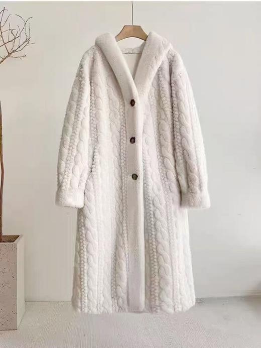 【冬季系列】环保水貂（连帽款）重工麻花连帽外套大衣-喜出 商品图2