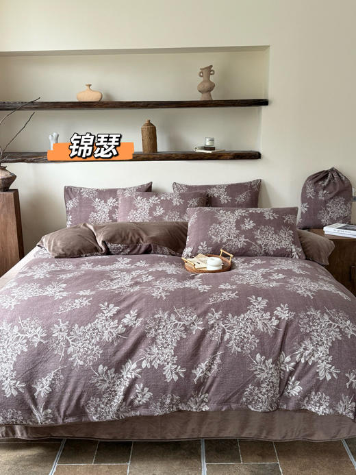 出口韩国🇰🇷专柜尾单冬季新款❗️ 【锦上添花】系列原麻加宝宝绒五件套♨️ ✅一面原麻提花✅一面220克高克重宝宝绒❗️一套床品🛏️，两种体检 商品图1