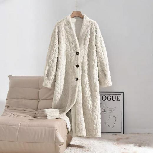 【冬季系列】环保水貂重工麻花厚款皮毛一体大衣外套-喜出 商品图3