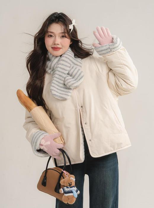 🔥双面两穿羊羔毛外套，怎么穿都有面❗️花一份钱，拥有两件衣服❗️【AUChris毛绒极简双面穿短外套AUC110505】😘这件外套把“保暖+颜值”焊死在身上了❗️既保暖又不臃肿 商品图1