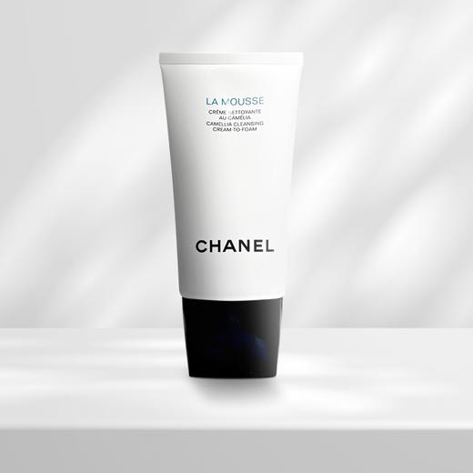 【深层清洁 舒缓肌肤】香奈儿山茶花泡沫保湿洁面乳 补水保湿平衡肌肤水油 淡淡的山茶花香味 150ml 商品图0
