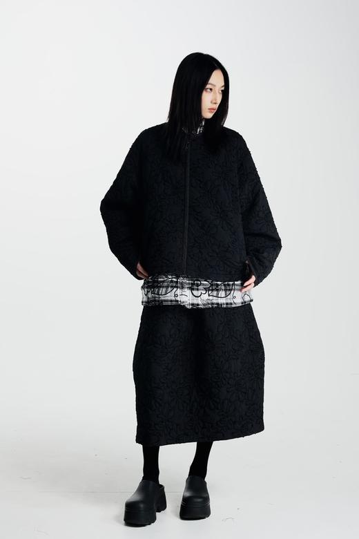 SIA SAYLOR 黑色个性时尚羊花纹外套 21106 商品图3