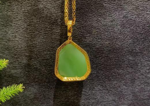 【御珠宫坊】新疆黑羊洞金镶碧玉吊坠 商品图7