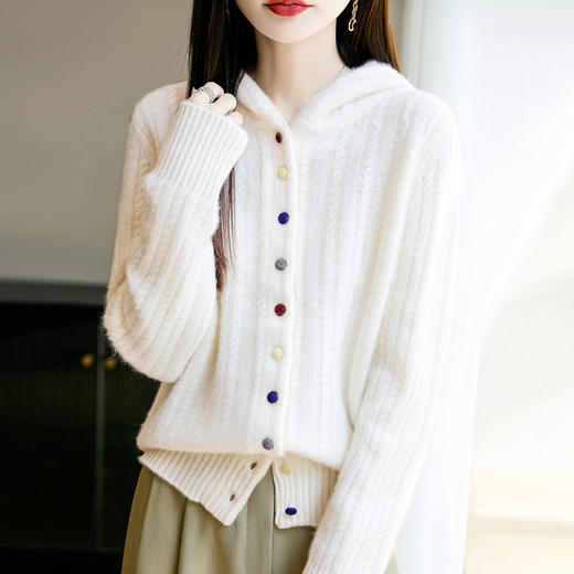 丁摩 纯羊毛开衫秋冬加厚慵懒风连帽卫衣女彩扣绞花毛衣r-252 商品图3
