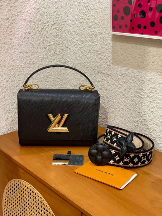 LV Twist 黑色 水波纹 牛皮 中号 金扣 斜挎包 商品图0
