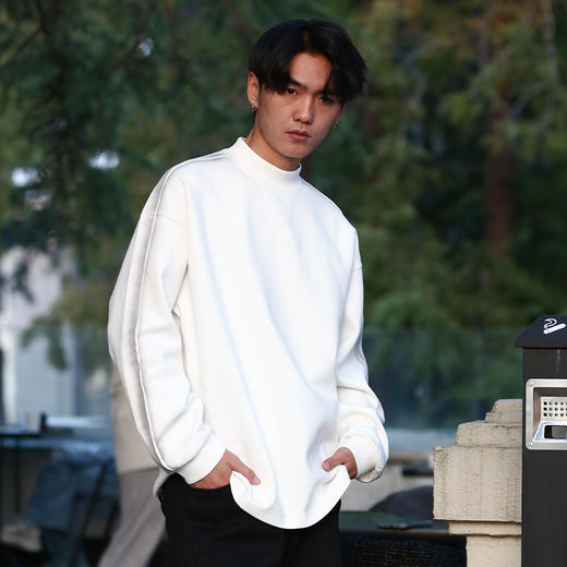 DRONKOO 2025 中领前竖线刺绣肩位擦色微阔长袖厚T恤 商品图3