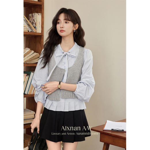 鹿向南「芋泥薯薯」灰色马甲背心女秋季新款叠穿修身短款外搭上衣 商品图0