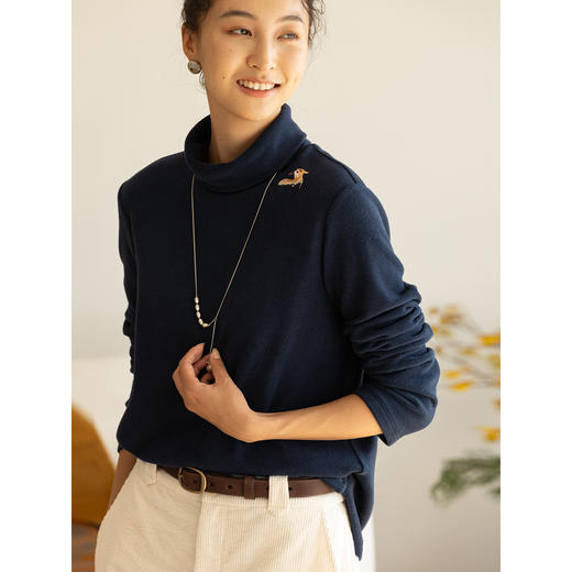 牧衣游原创 手工刺绣净色T恤新款柔软高领百搭打底套头上衣 织月 商品图1