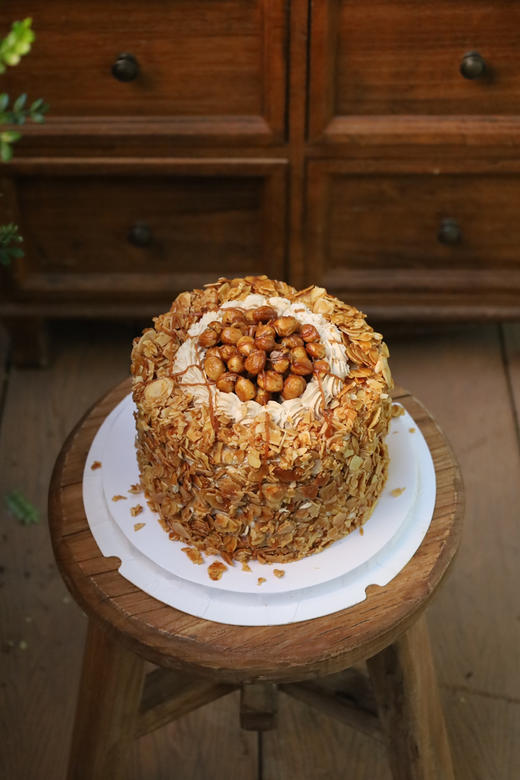 焦糖榛果巧克力蛋糕 商品图3