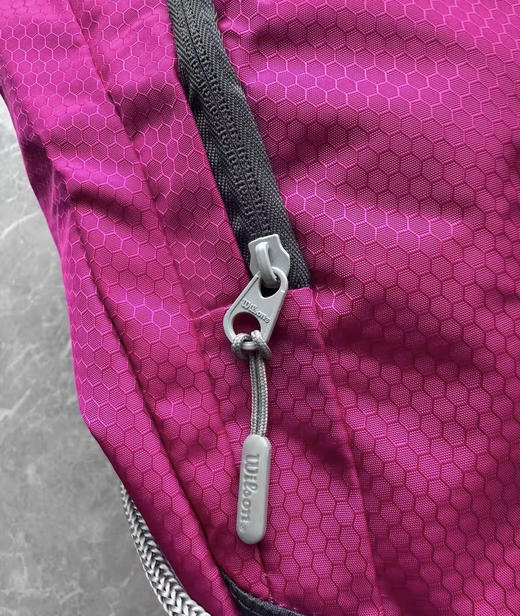 全新正品Wlison威尔胜银泰撤柜户外可收纳男女同款防水双肩包
全新正品库存撤柜款 商品图3