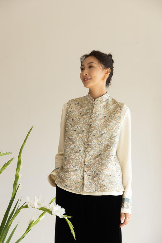 牧衣游原创 牛首龙纹织锦双面穿马夹高端复古文艺中式开衫 肆季 商品图5