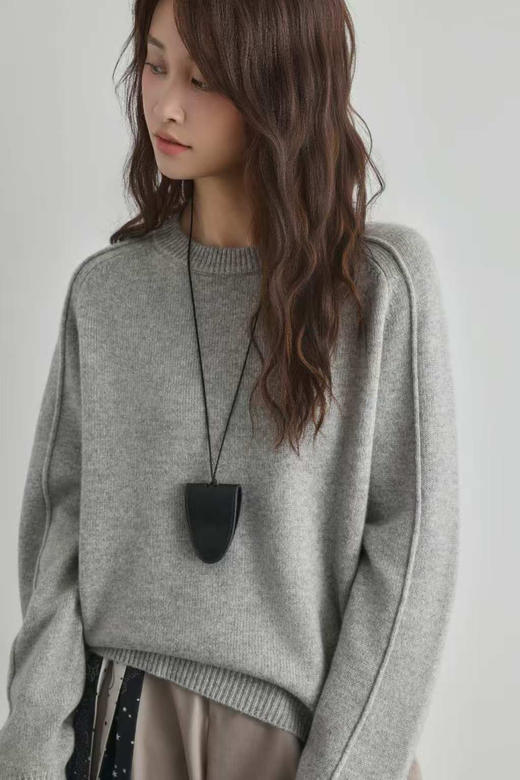 【团购 2025年 纯羊毛 圆领】多色 镶嵌金丝款 纯羊毛 羊毛衫 请手洗或轻柔机洗哦 柔软 亲肤 商品图13