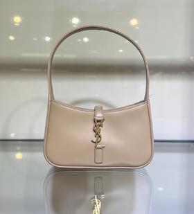 女款手挽包fe024