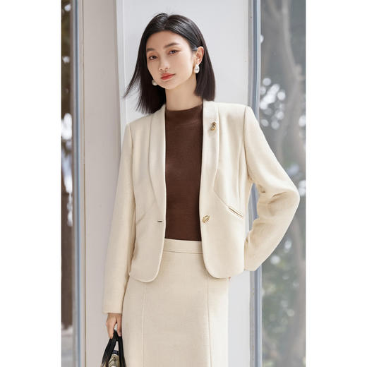 精剪羊毛西装外套 斜纹肌理 挺括舒适 手感柔和 米思阳2025秋冬新款知性通勤OL修身简约+半身裙女5537（单拍） 商品图3