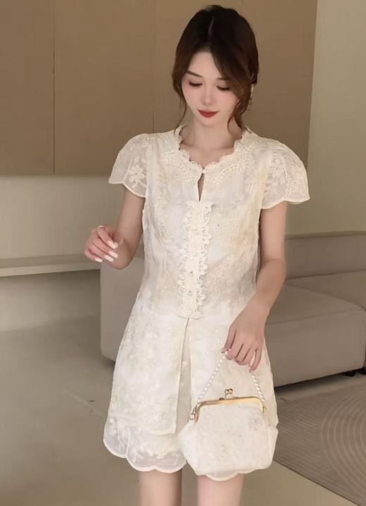 11.11最后促，不参与退货 清仓处理（单件上衣）4654重工刺绣精致开叉单件短袖上衣-喜出 商品图0