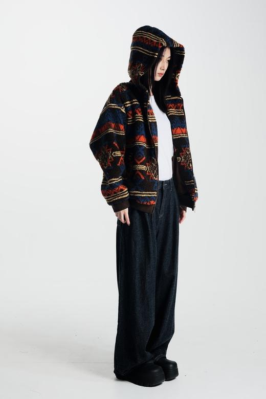 SIA SAYLOR 复古神秘图腾高级感厚实外套 21128 商品图3