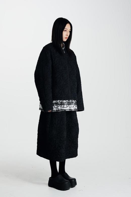 SIA SAYLOR 黑色个性时尚羊花纹外套 21106 商品图4