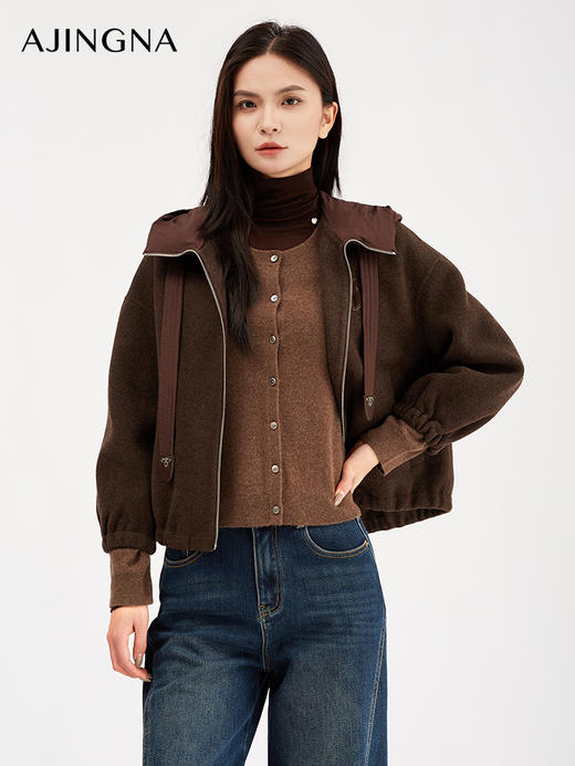 【商场同款】阿菁娜冬季新款轻户外羊毛外套绵羊绒混抽绳连帽立体帽型防风保暖外套A30D511111 商品图4