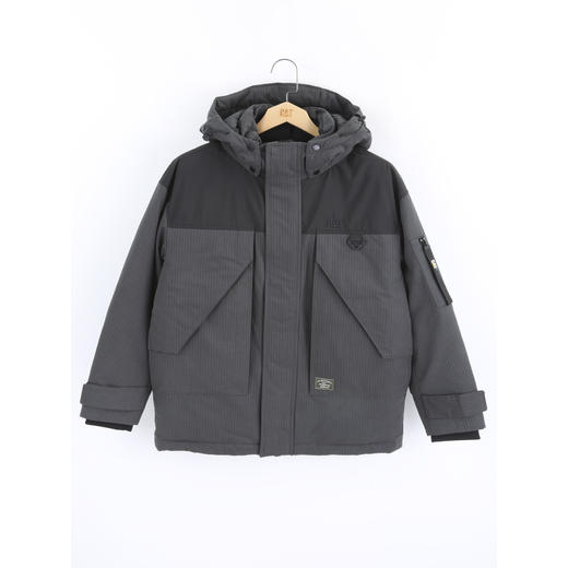 【云粉节】【95折】6楼卡特CAT秋冬中长羽绒服深灰色CO3DWW49231C08，吊牌价2498，现价2373 商品图0