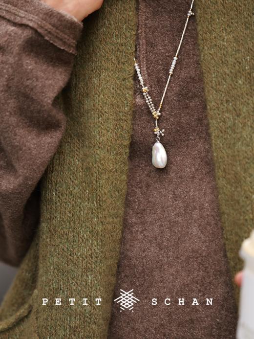 【单笔实付满6888赠，和田玉系列除外，无需加购和拍下】PETIT SCHAN小闪 流动的月光 925银巴洛克珍珠项链毛衣链 商品图3