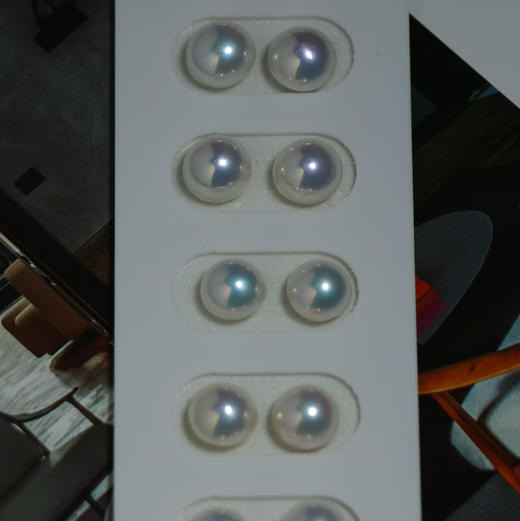 甄珠贝 ji光淡水马贝耳钉 约9-10mm 商品图0