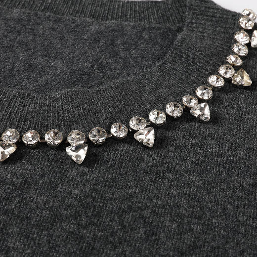 奢姿大码女装2025秋季减龄圆领钉钻针织衫胖妹妹时尚简约百搭毛衣9653653812 商品图4