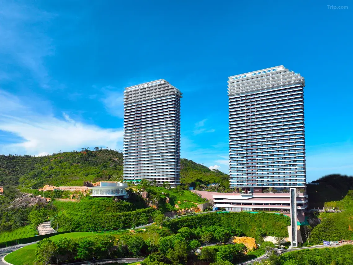 【旅居11.11】惠州双月湾泰丽云顶度假酒店暖冬旅居，￥899起/单人5晚，2人起订，打卡双月湾新地标，来趟山海艺术奢享之旅