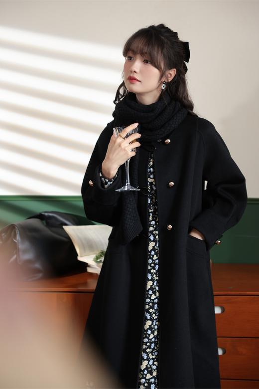 鹿向南「富家千金」黑色毛呢外套2025女秋冬季新款气质中长款大衣 商品图5