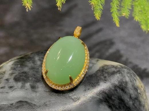 【御珠宫坊】新疆黑羊洞金镶碧玉吊坠 商品图1