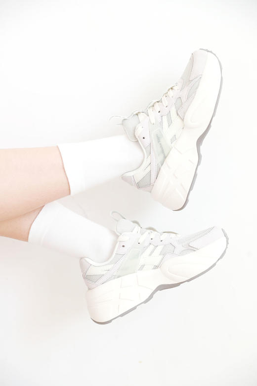 老爹鞋好飒，穿上就脱不下来。氛围感都市动力学复古跑鞋C111060 商品图10