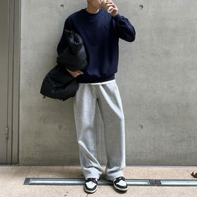 BASICLIVE  男士虎头刺绣直筒加绒卫裤 420G一体加绒针织棉，外层紧密防风，内里细腻保暖；立体剪裁，廓形干净利落，上身尽显型男品格