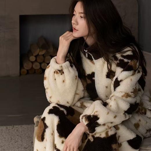 雀说 新款印花睡衣女秋冬新款家居服珊瑚绒加厚加绒拉链保暖衣套装ALW25008 商品图3