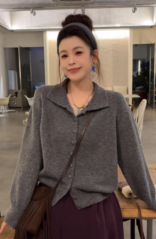 25AW上新 甜甜同款【超柔冬日】套头时尚保暖极简风宽松立领软糯单排扣毛衣 商品图2