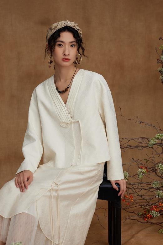 LNNNS 新国风中式盘扣V领短款外套 20935 商品图2