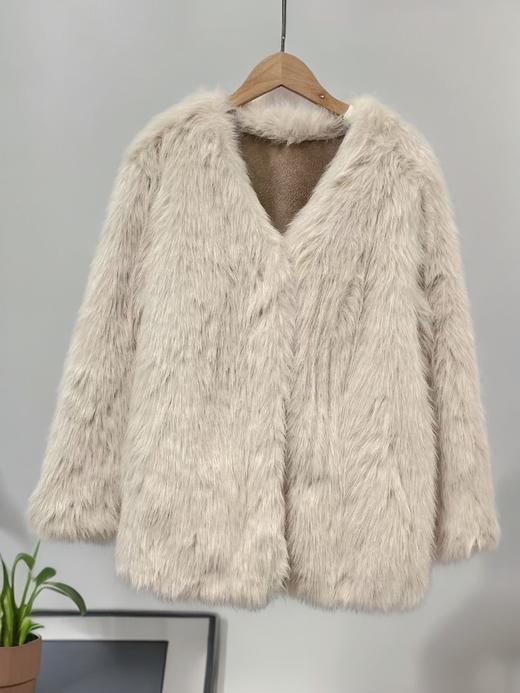 【环保皮草】P06中款V领皮毛一体秋冬大衣外套-喜出 商品图2