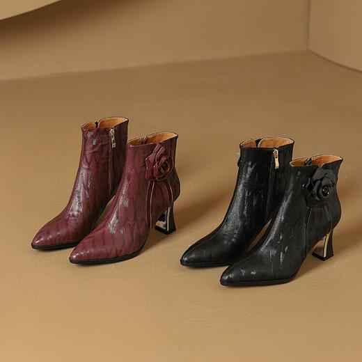 【预售5天】法式气质花朵粗跟短靴女新款真皮显瘦时尚酒红尖头高跟时装靴ALS&2480-1 商品图4