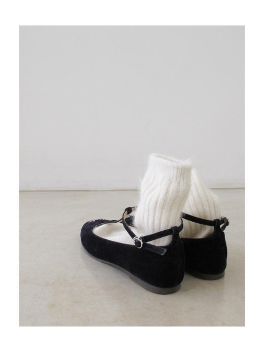 Kaiy Xiao 魔法学院系列  KAIYXIAO GIRL T字刺绣玛丽珍 商品图1