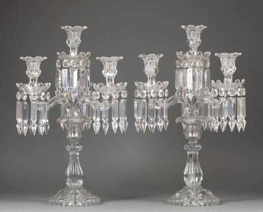 独角鹿西洋古董20世纪法国巴卡拉水晶工坊签名出品Médaillon圆雕纹款四枝头水晶烛台一对 商品图0