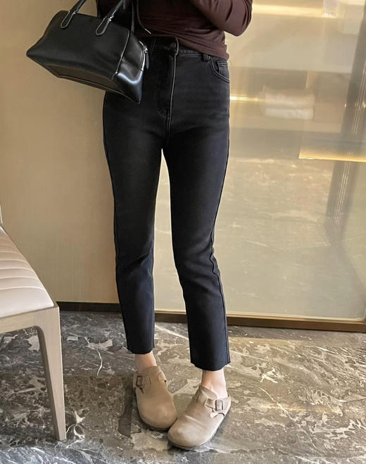 Celine 25秋冬磨毛加厚直筒牛仔裤8110801 商品图6