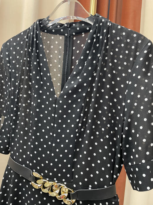 「断码清仓」赫本风短袖V领收腰中长款连衣裙L码 ZFYY053 商品图1