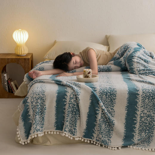 【阳离子羊羔毯】阳离子羊羔绒毛毯渐变秋冬保暖毛毯办公室午休毯子 商品图8