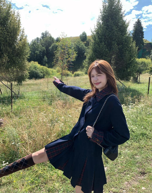 车静媛同款 MIU菱格羊毛小腿袜111101 商品图6