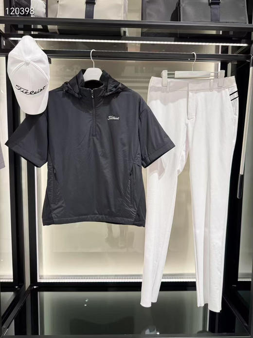 韩单正品 Titleist🏌️♂️男士高尔夫棉衣现货

爆款男装，模特同款短袖连帽棉衣
内里加棉，短袖设计，保暖同时更加方便运动
黑色：M，L，XL，XXL 商品图4