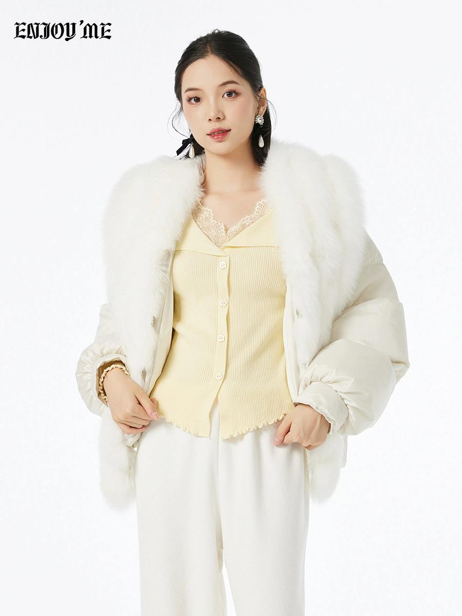 【门店同款】ENJOY冬季“暖冬软糖”温柔蕾丝拼接上衣 167743519