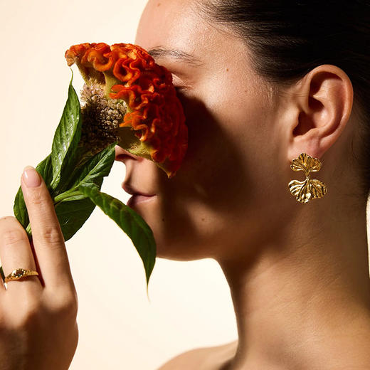 北京仓｜Agapee-KYTHERA-金色 两片花瓣 耳环［法国设计师］ 商品图3