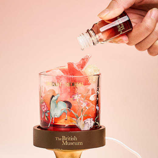 大英博物馆 新年系列 八骏马祥瑞香氛晶石灯礼盒-雪域沁香 商品图4